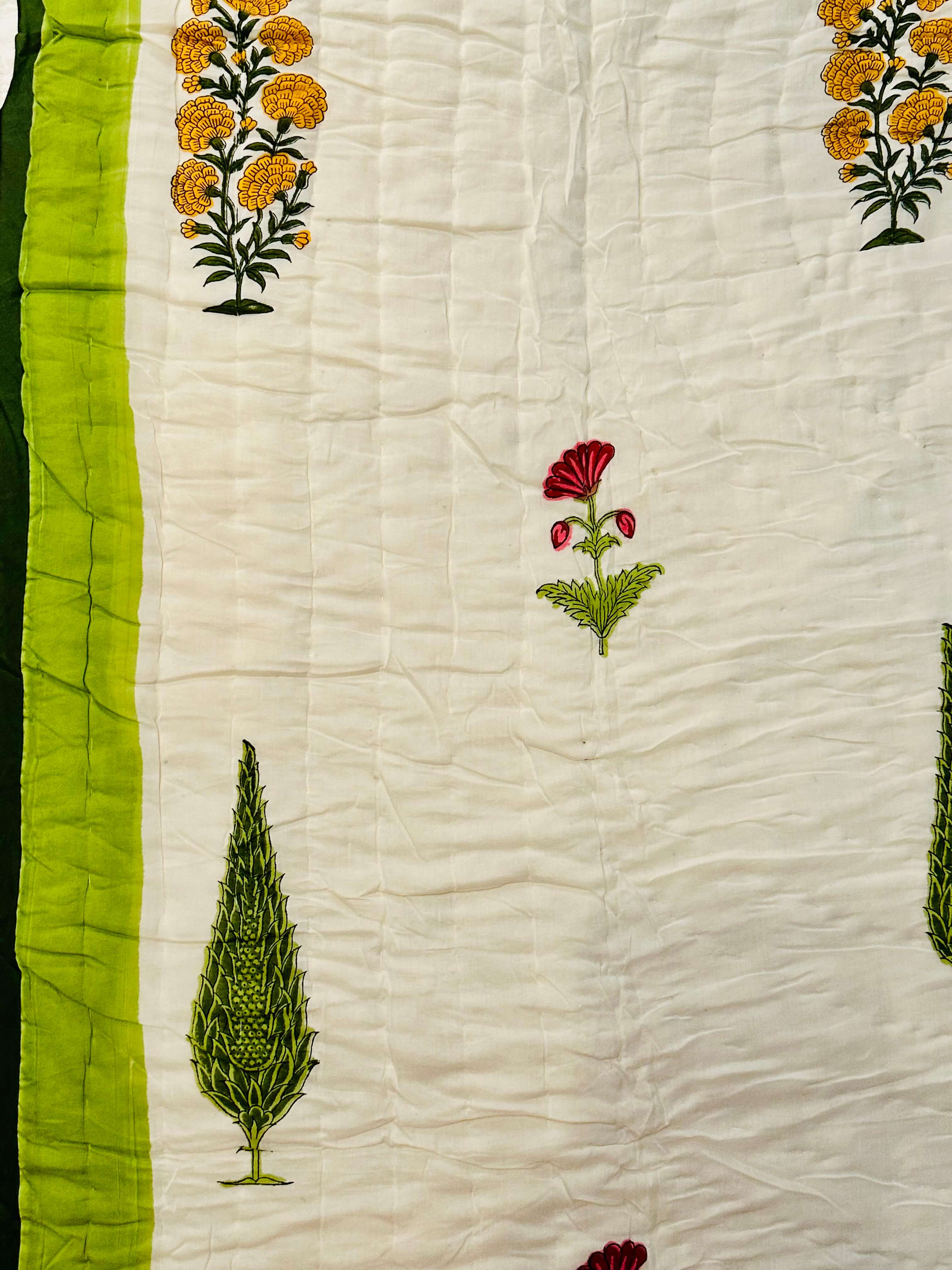 Close-up view of Marigold Grove quilt border detail