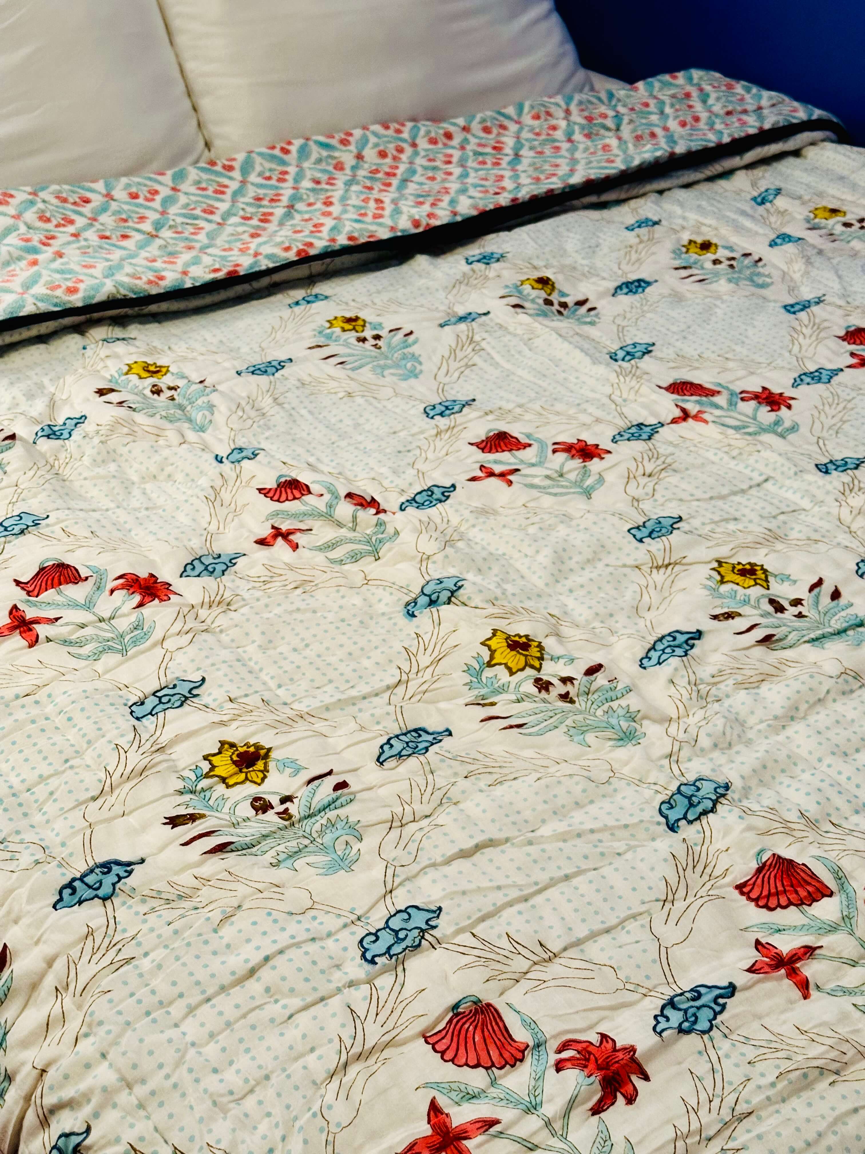 Reverse side of Morning Meadow quilt showing alternate pattern